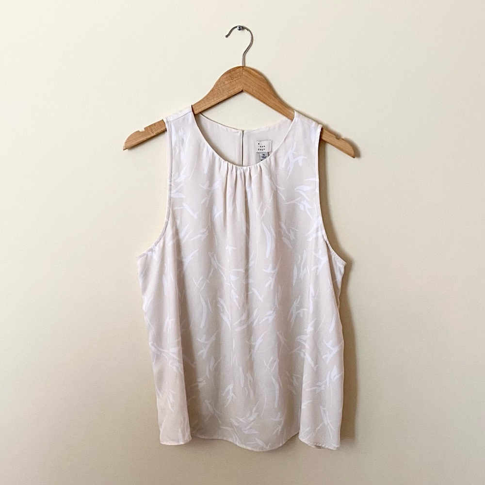 a new day Sleeveless Top with Abstract Pattern